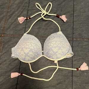 VS lace bikini top